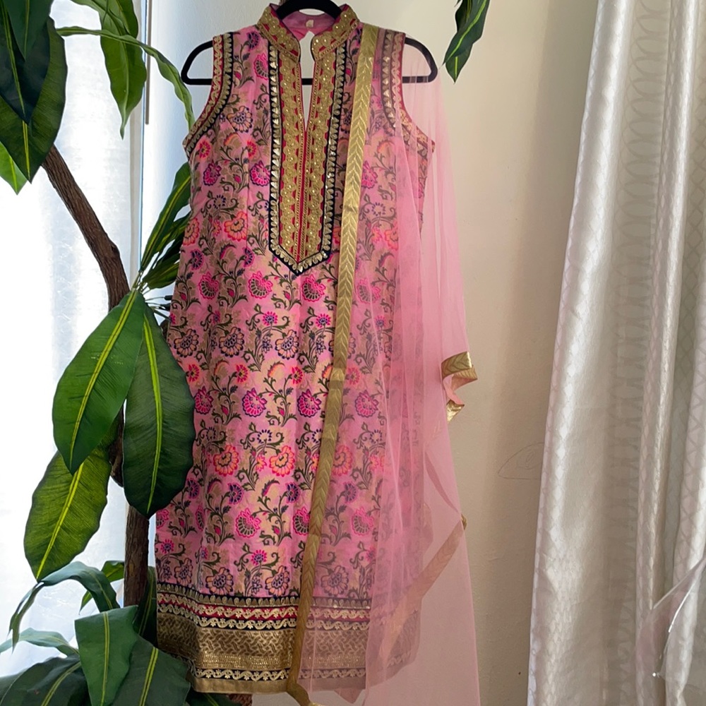 Shalwar Kamez